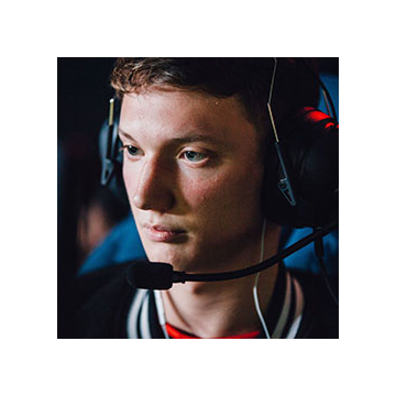 Autographed Trove Carafe 2017 Autographed by Roman 'Resolut1on' Fominok