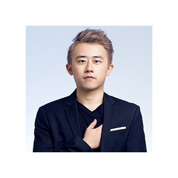 Autographed Trove Carafe 2019 Autographed by Du 78 Junnan