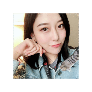 Autographed Trove Carafe 2019 Autographed by Shi 'CC' Cancan