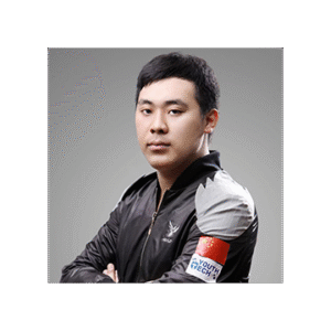 Autographed Trove Carafe 2019 Autographed by Li 'iceice' Peng