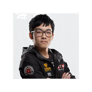 Autographed Trove Carafe 2019 Autographed by Zhang 'Faith_bian' Ruida